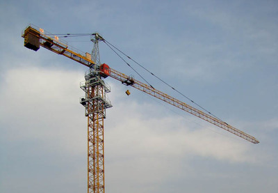 新疆塔吊、塔機與施工升降機廠家直銷優勢解析